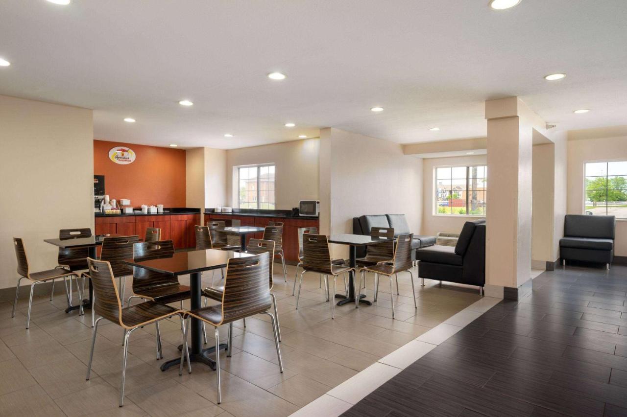 מלון Super 8 By Wyndham Columbus West מראה חיצוני תמונה